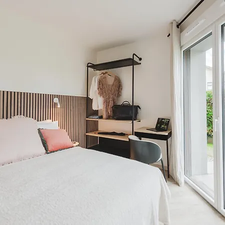 Neostelia * Annecy