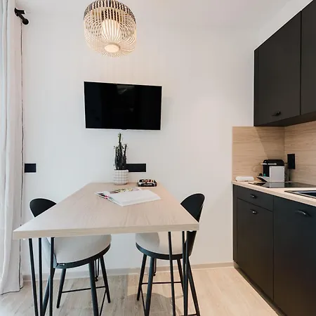 Neostelia Apartahotel *